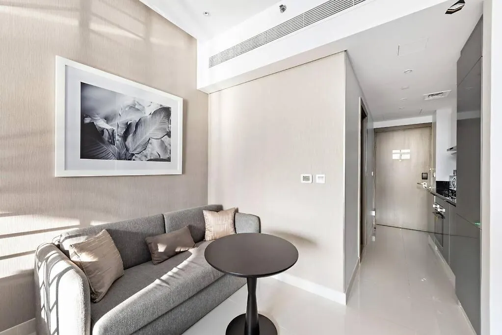 Διαμέρισμα Magnificent Studio In Business Bay With A Pool & Gym Ντουμπάι